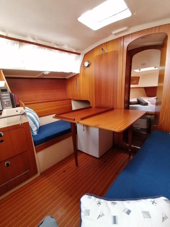 Cozy Sailboat In Barcelona!! No Showers San Adrián de Besós Zewnętrze zdjęcie
