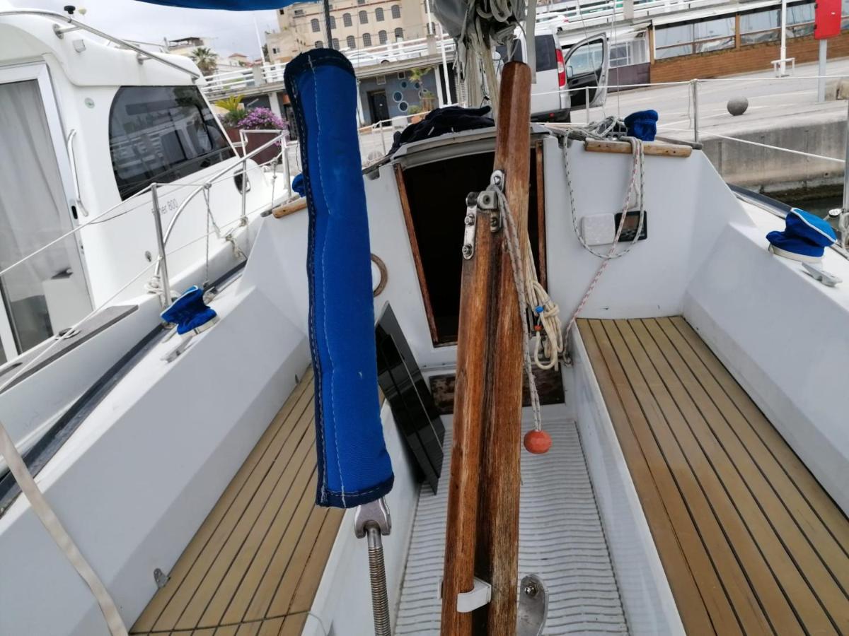 Cozy Sailboat In Barcelona!! No Showers San Adrián de Besós Zewnętrze zdjęcie