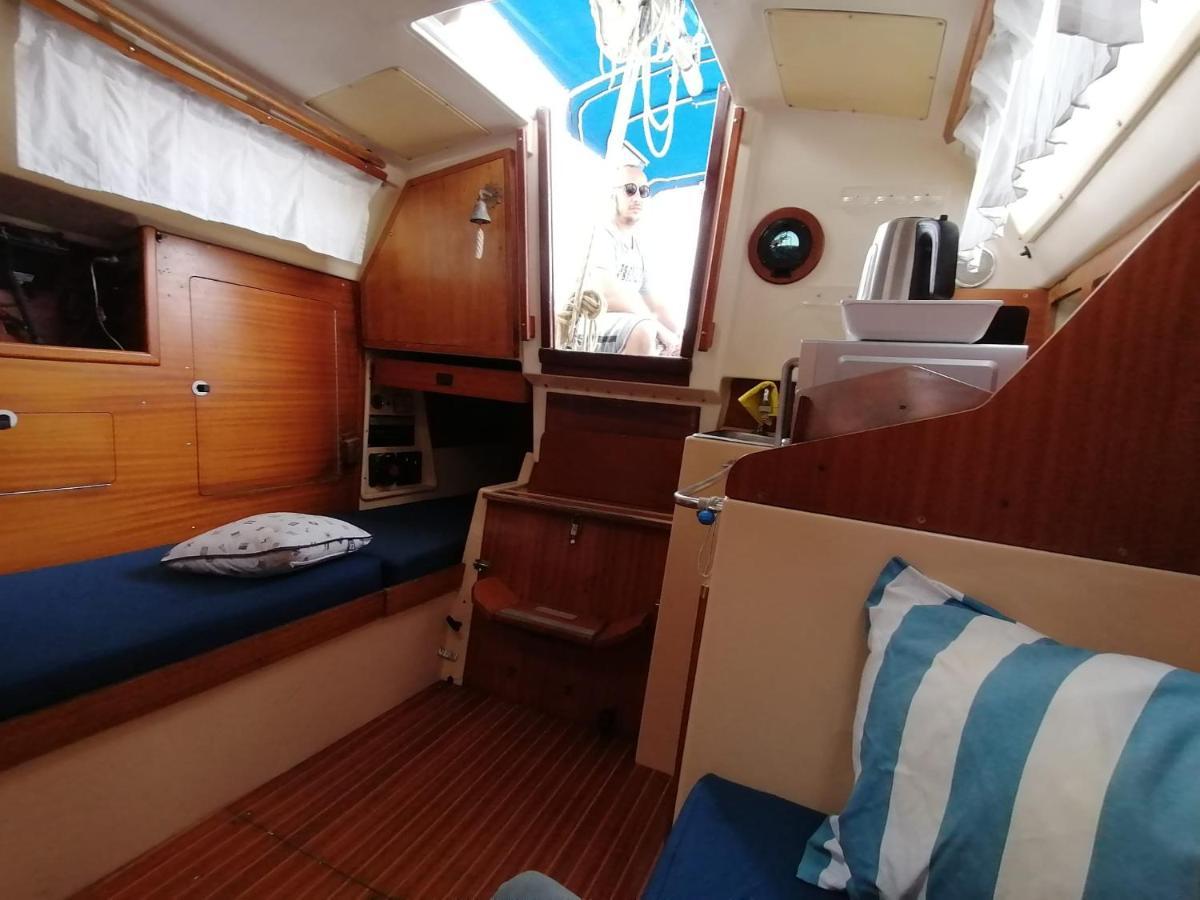 Cozy Sailboat In Barcelona!! No Showers San Adrián de Besós Zewnętrze zdjęcie